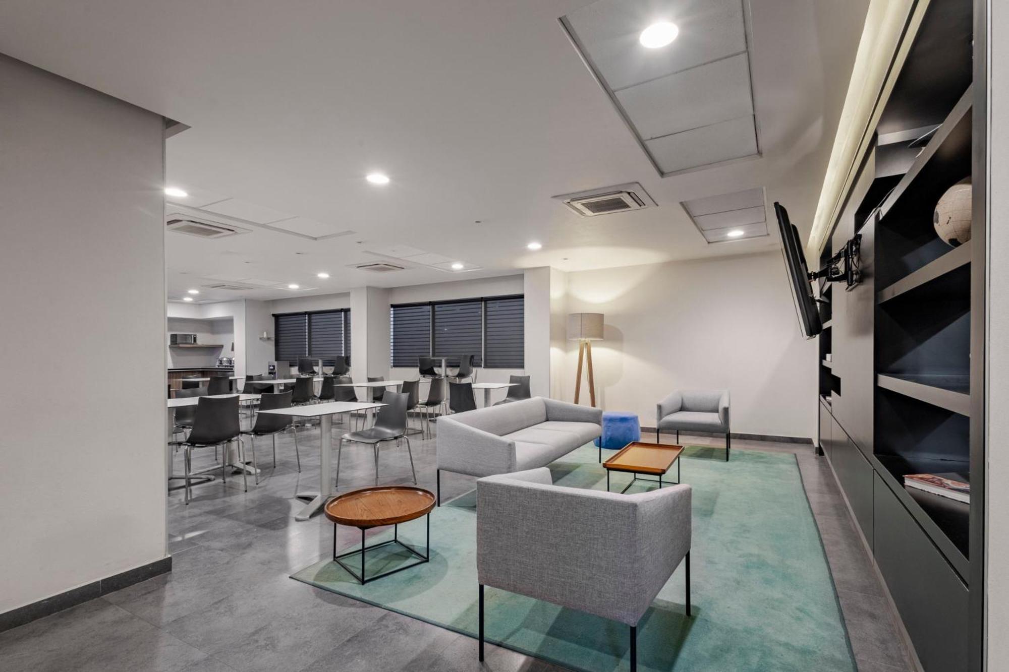 City Express By Marriott Guadalajara Aeropuerto Las Pintas المظهر الخارجي الصورة